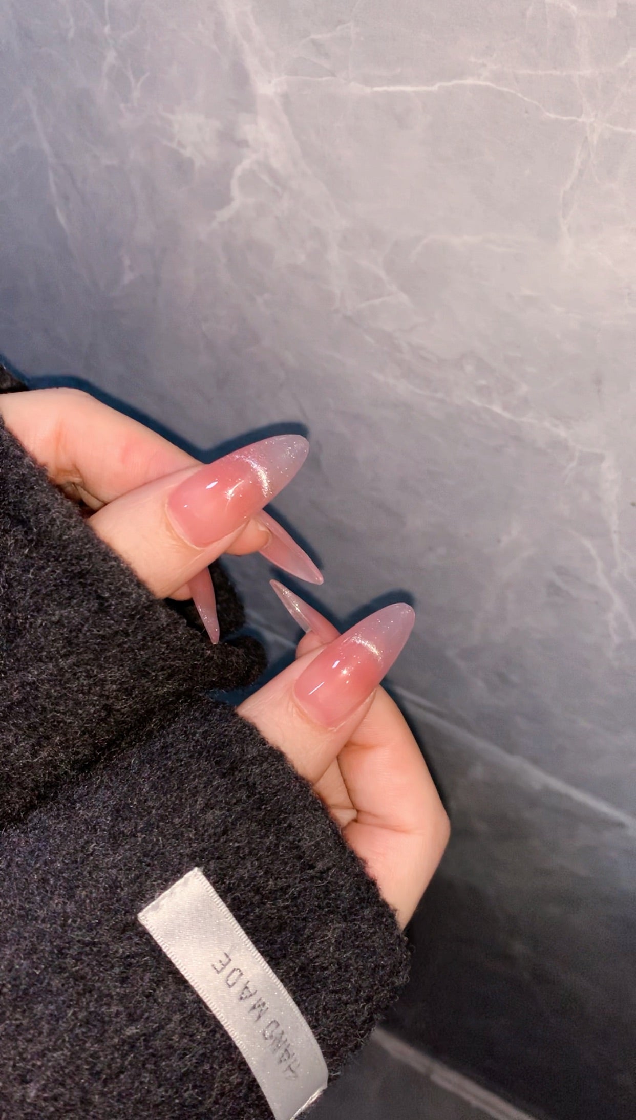 pink long nails / almond shape/ fake nails/ reusable long nails/Simple style